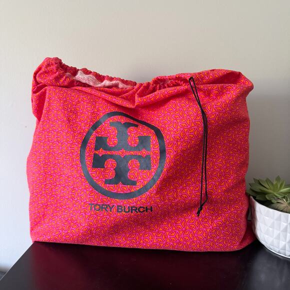 Tory Burch Robinson East West Tote Bag Tan Beige Camel Leather Large EUC - Picture 14 of 14